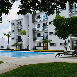https://cancun-rest.quintano-roohotels.com