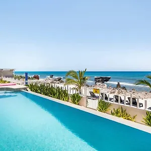 https://villas-najo-isla-mujeres.quintano-roohotels.com